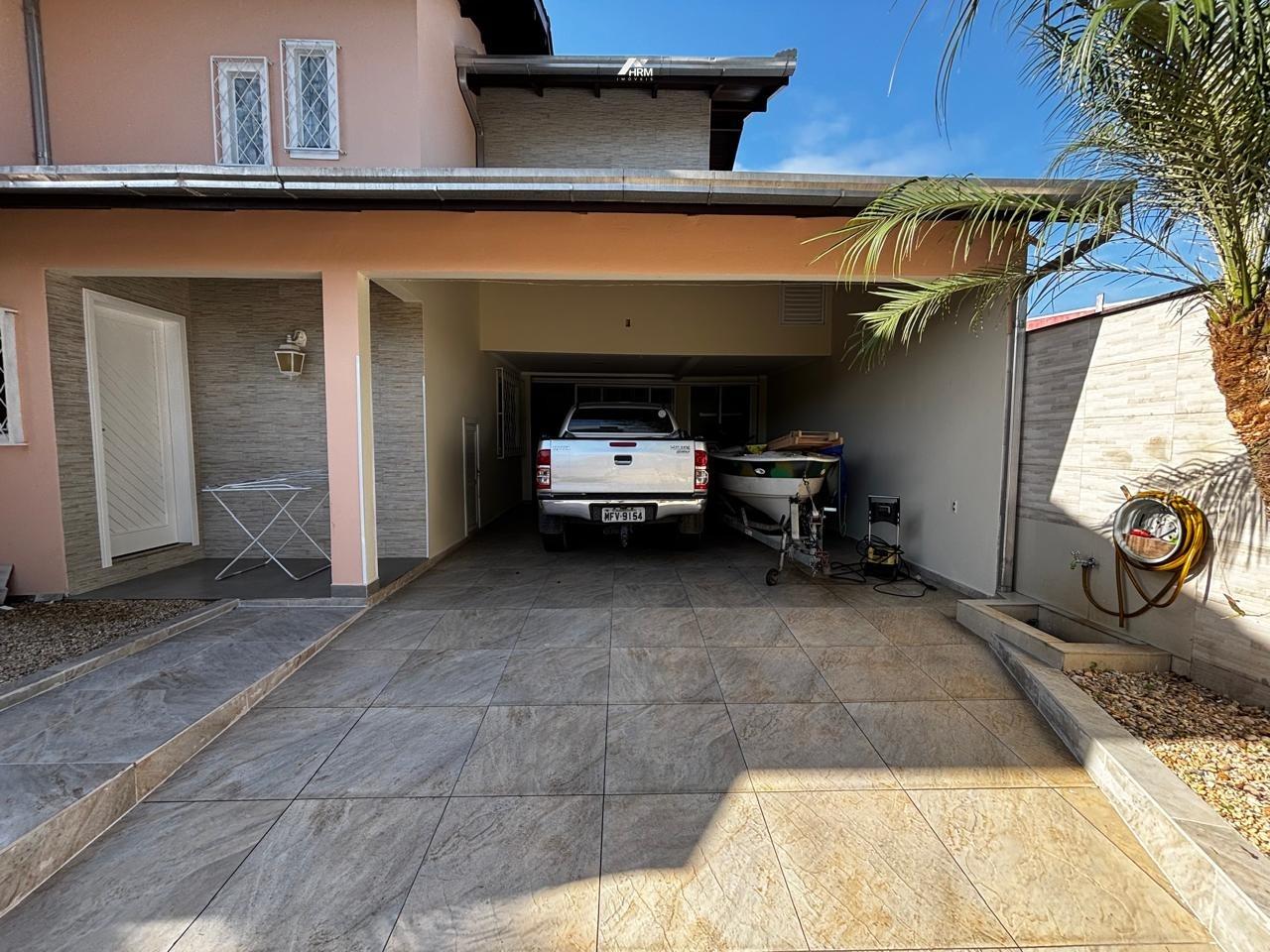 Casa à venda no Centro: 