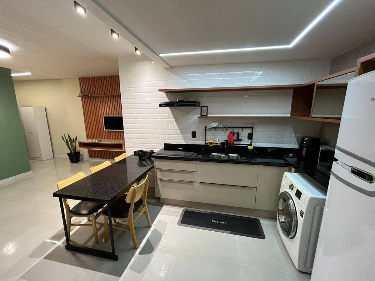 Apartamento à venda no Estados: 