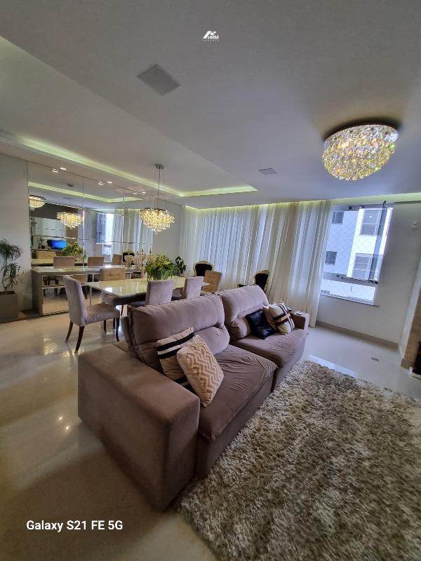 Apartamento à venda no Pioneiros: 