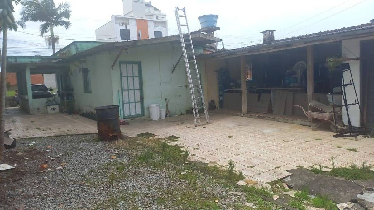 Terreno à venda no Centro: 