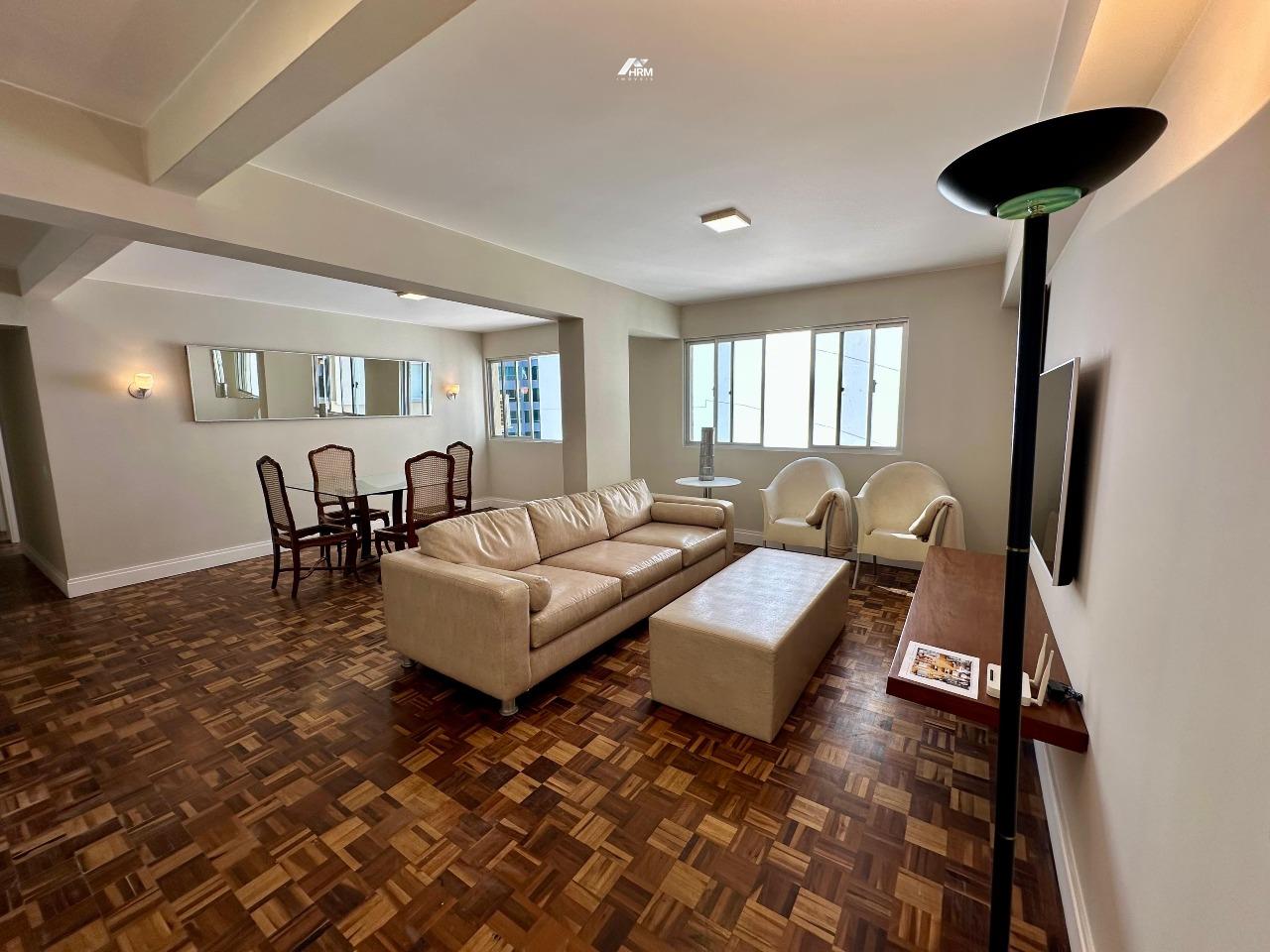 Apartamento à venda no Pioneiros: 