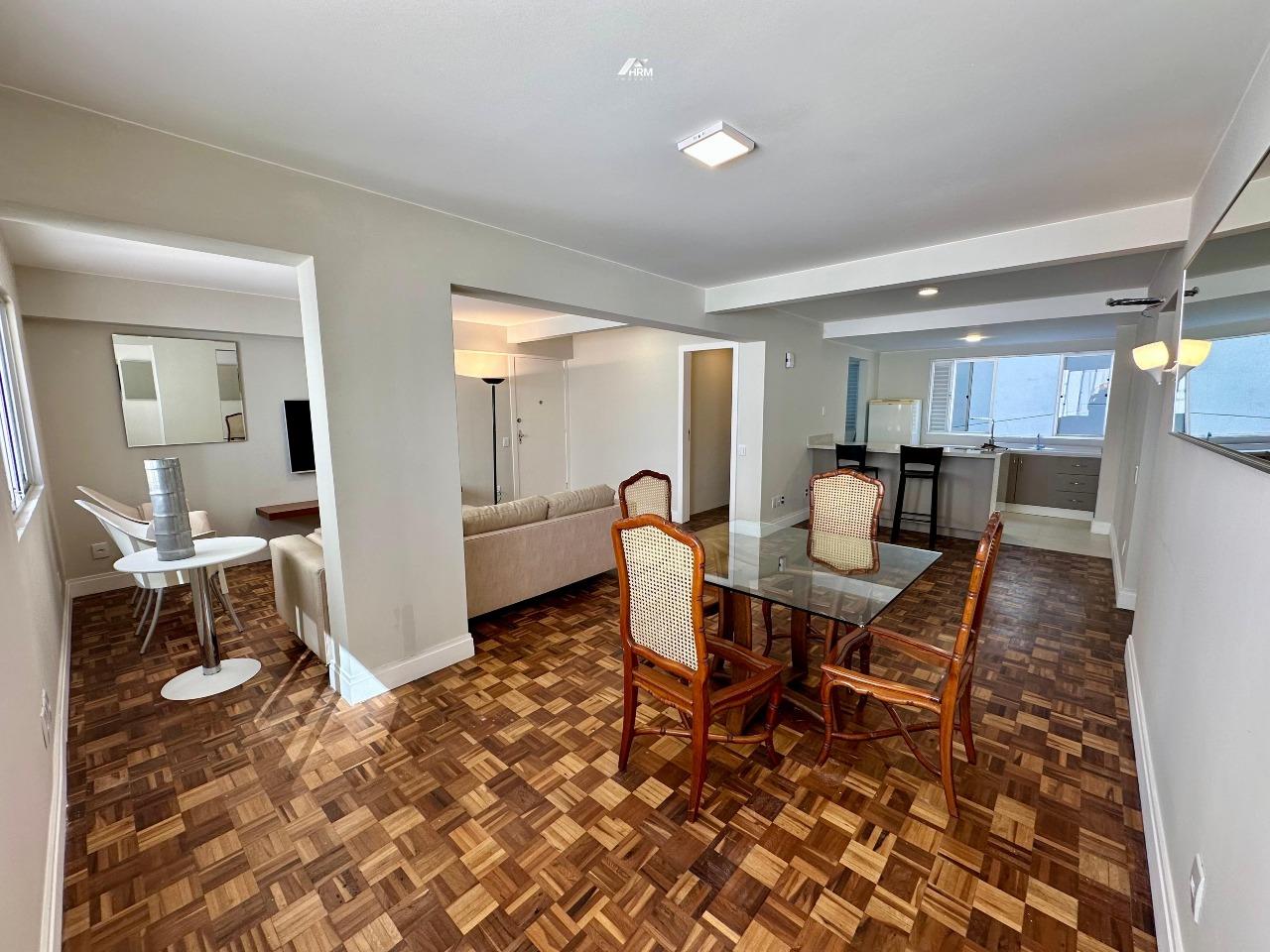 Apartamento à venda no Pioneiros: 