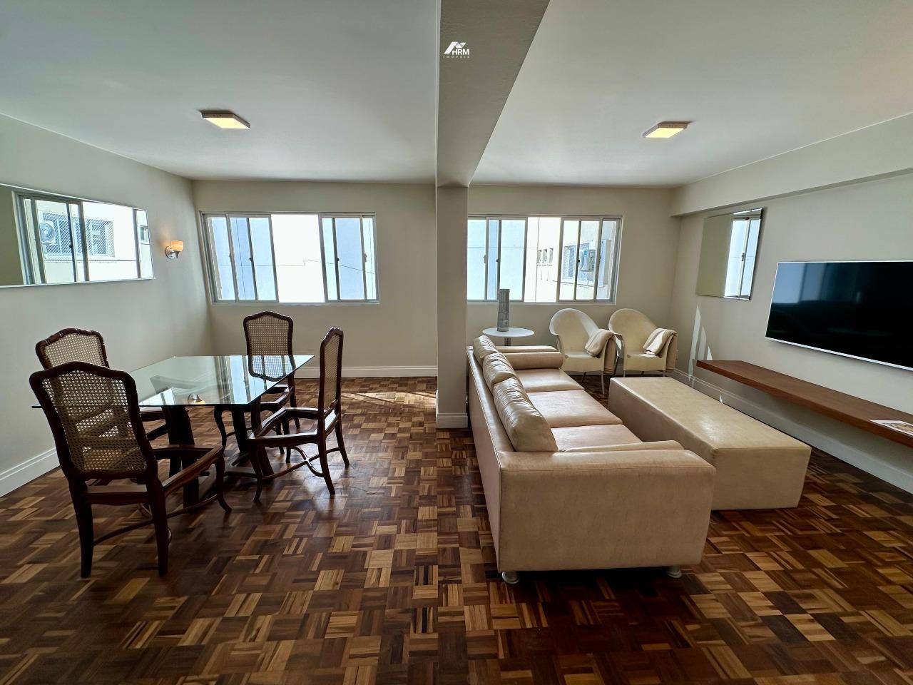 Apartamento à venda no Pioneiros: 