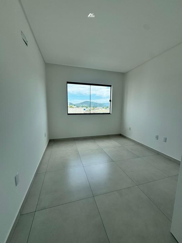 Apartamento à venda no Areias: 