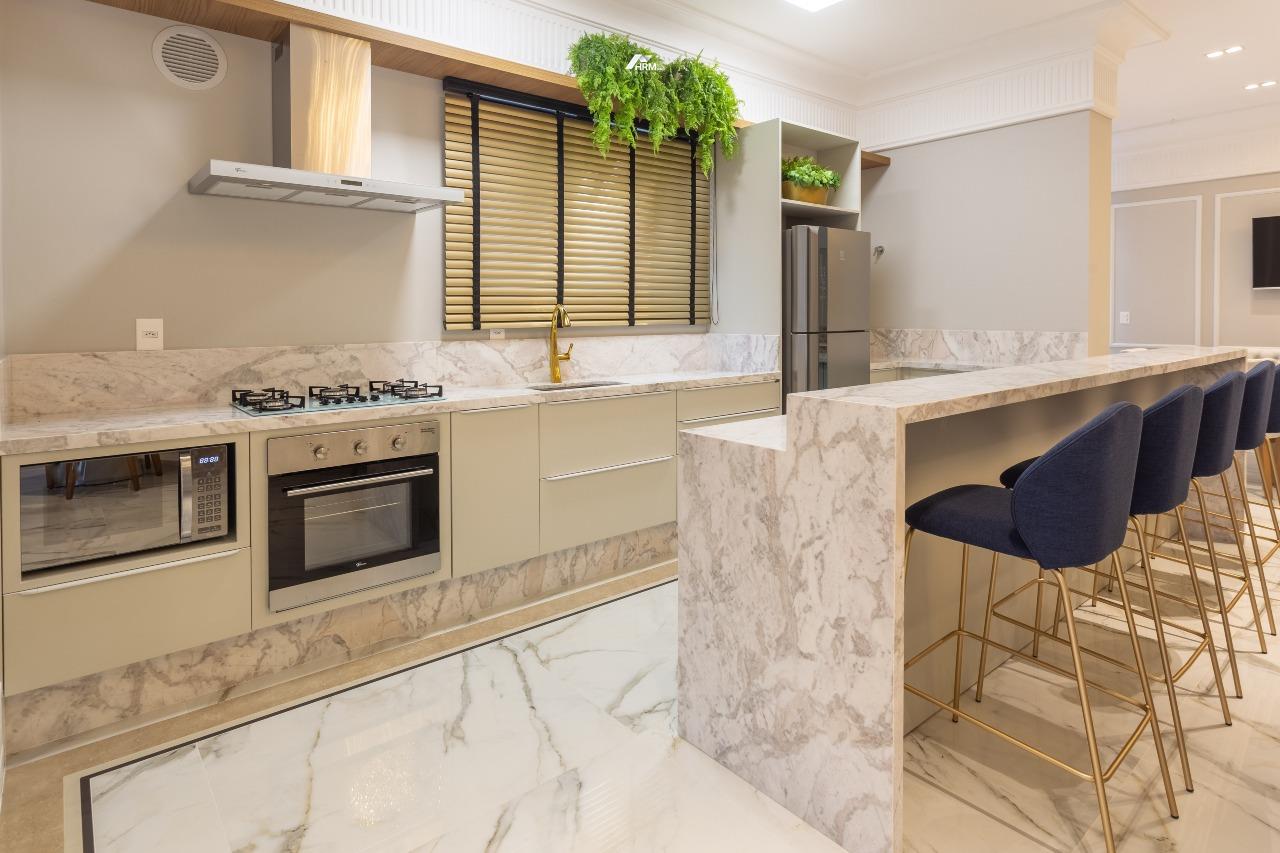 Apartamento à venda no Meia Praia: 