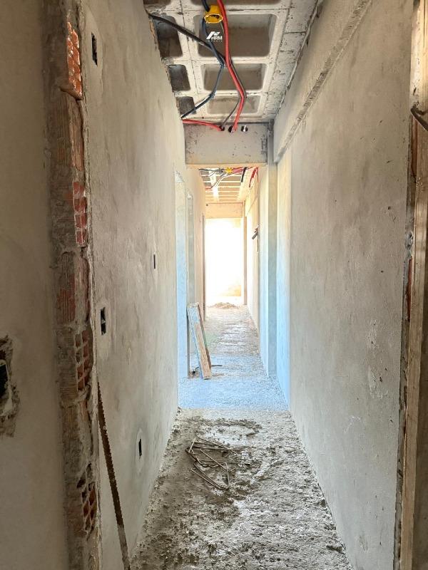 Apartamento à venda no Perequê: 