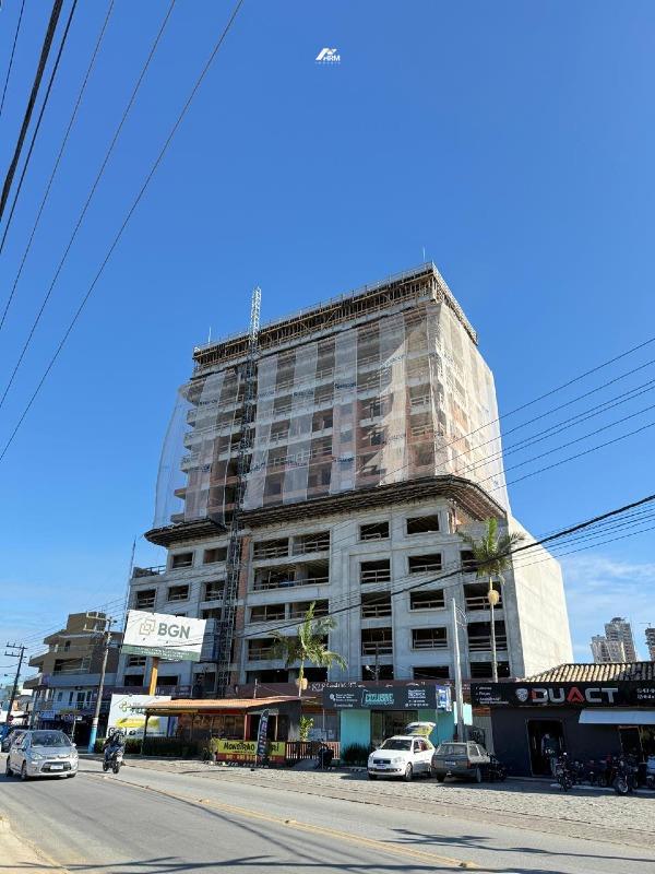 Apartamento à venda no Perequê: 