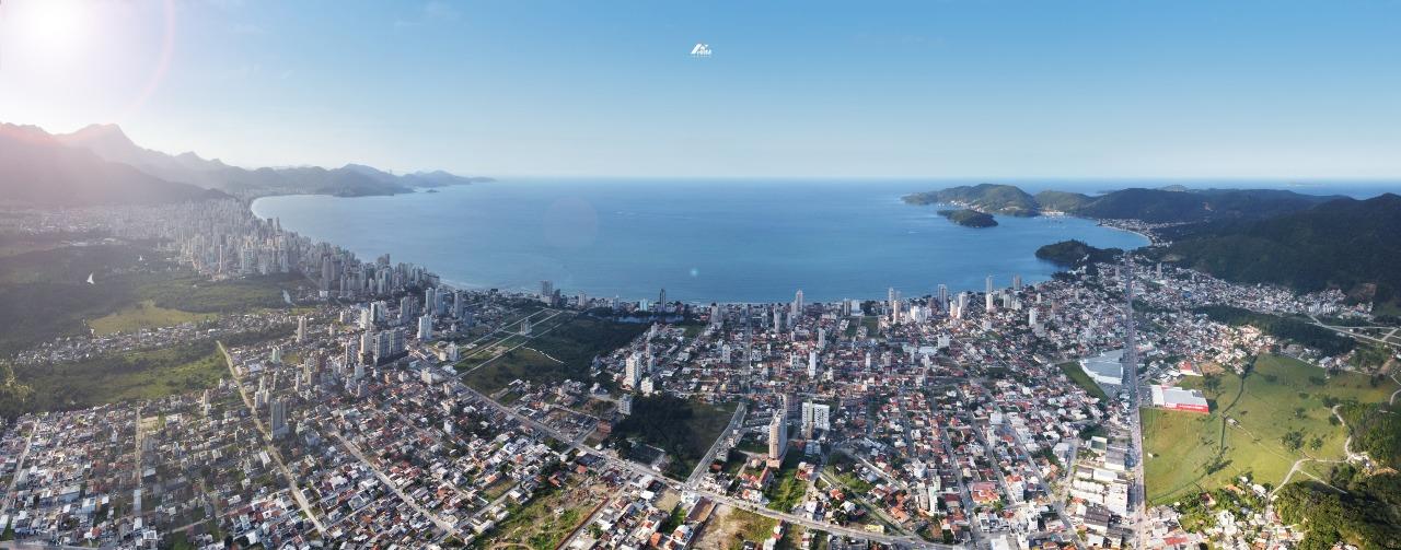 Apartamento à venda no Perequê: 