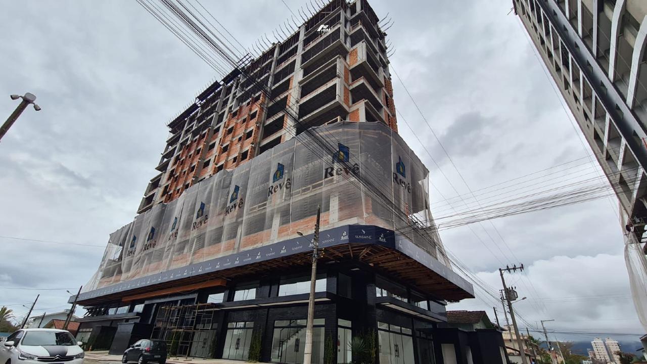 Apartamento à venda no Perequê: 