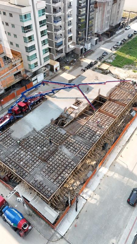 Apartamento à venda no Perequê: 