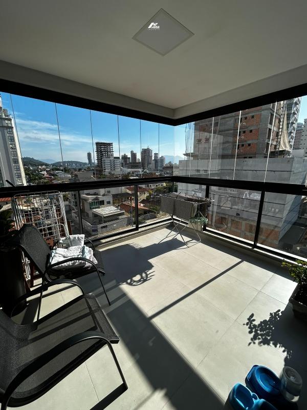 Apartamento à venda no Balneário Perequê: 