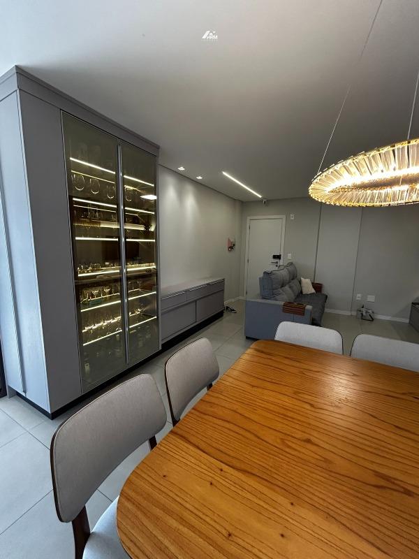 Apartamento à venda no Balneário Perequê: 