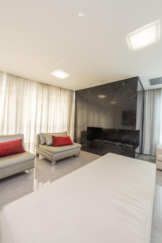 Cobertura à venda no Centro: 