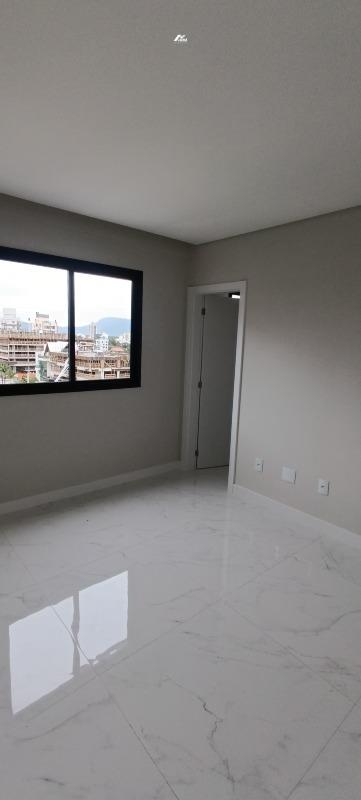 Apartamento à venda no Perequê: 