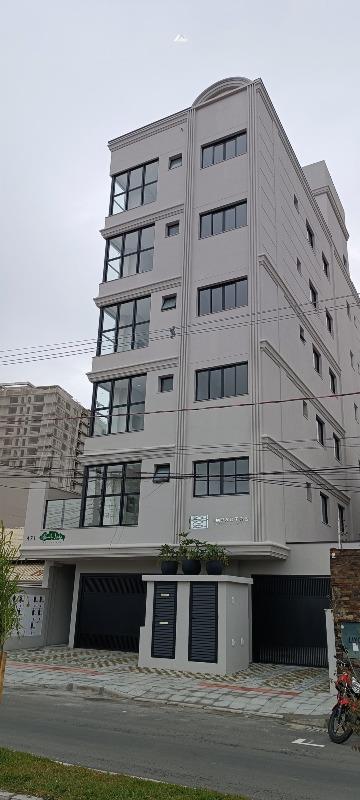 Apartamento à venda no Perequê: 