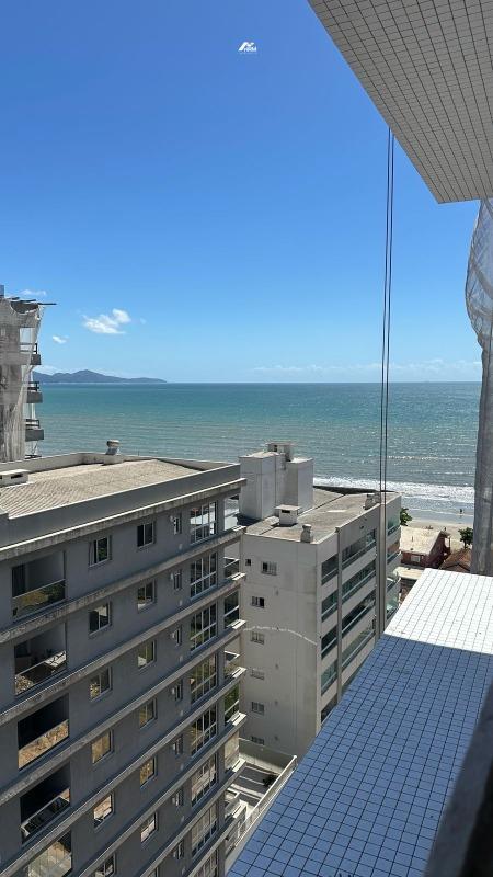 Apartamento à venda no Perequê: 