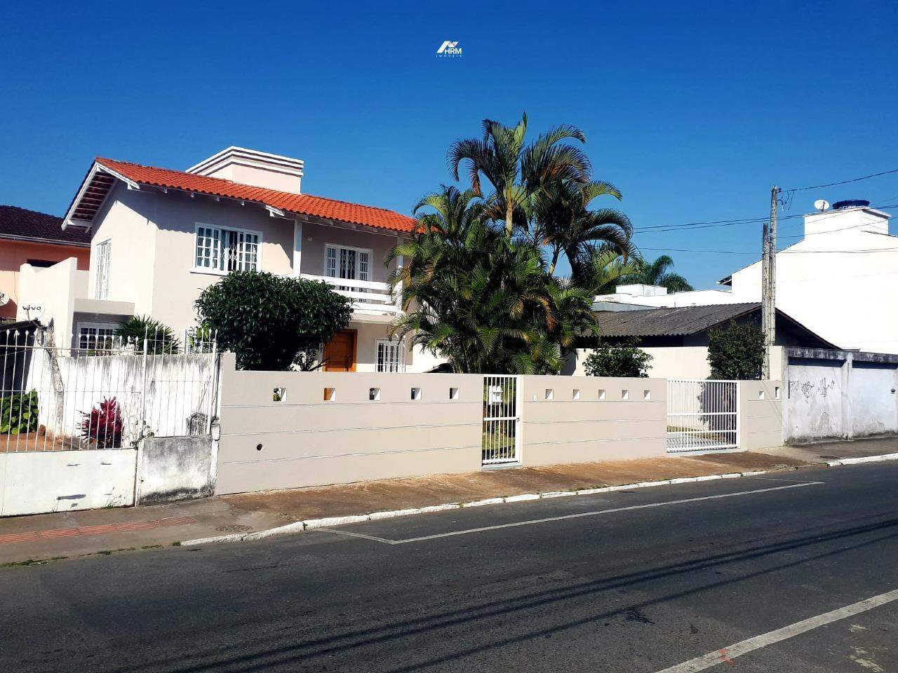 Casa à venda no Centro: 