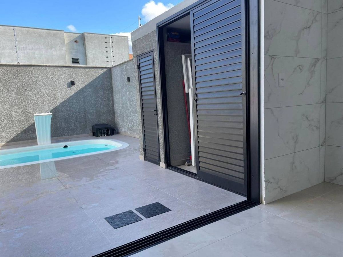 Casa à venda no Rio Pequeno: 