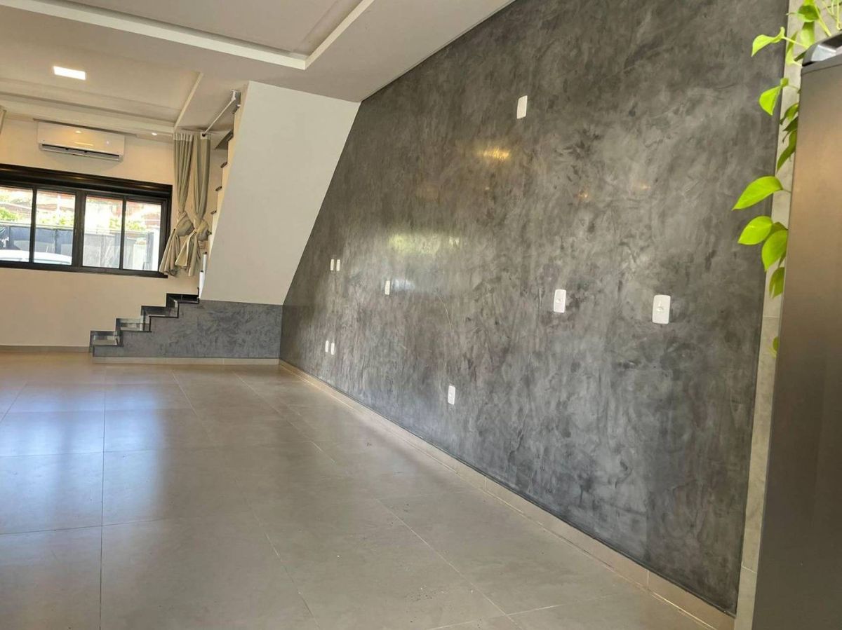 Casa à venda no Rio Pequeno: 