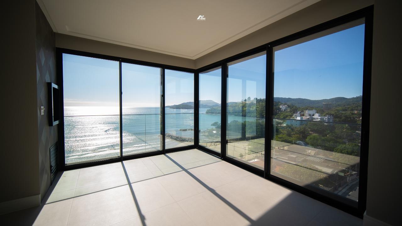 Apartamento à venda no Balneário Perequê: 