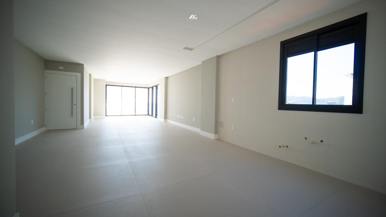 Apartamento à venda no Balneário Perequê: 