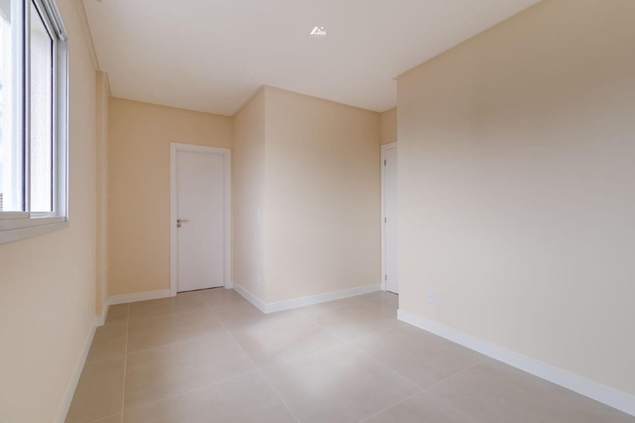 Apartamento à venda no Perequê: 