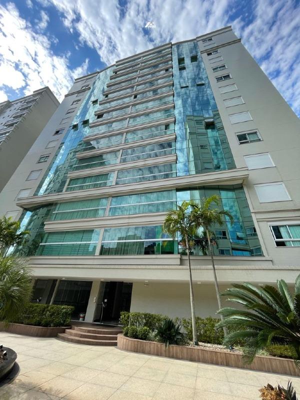 Apartamento à venda no Meia Praia: 