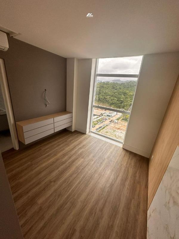 Apartamento à venda no Praia Brava: 