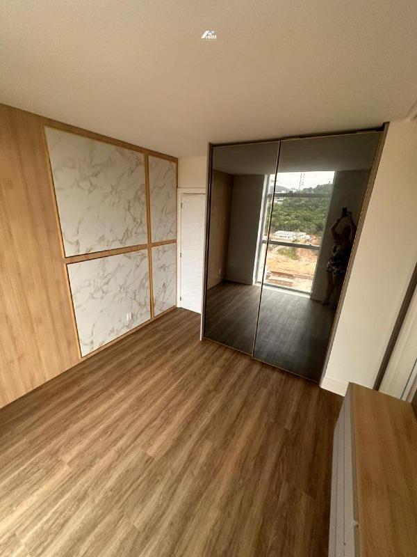 Apartamento à venda no Praia Brava: 