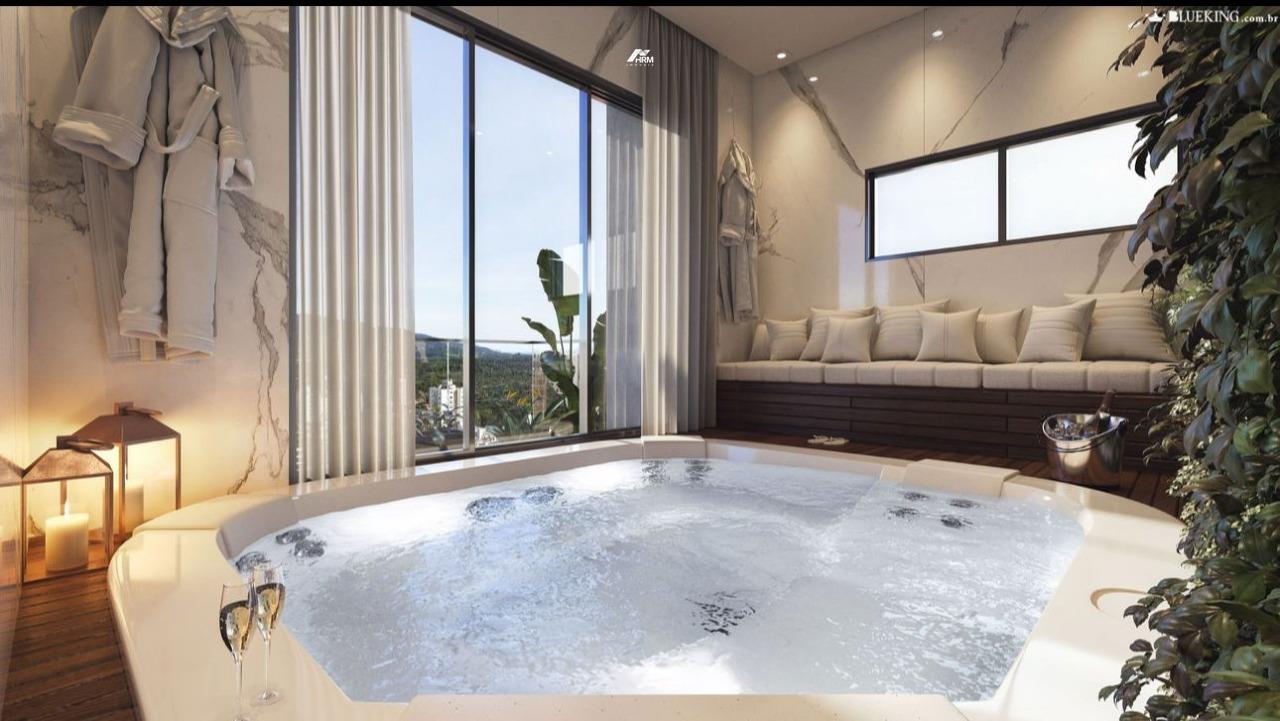 Apartamento à venda no Meia Praia: 