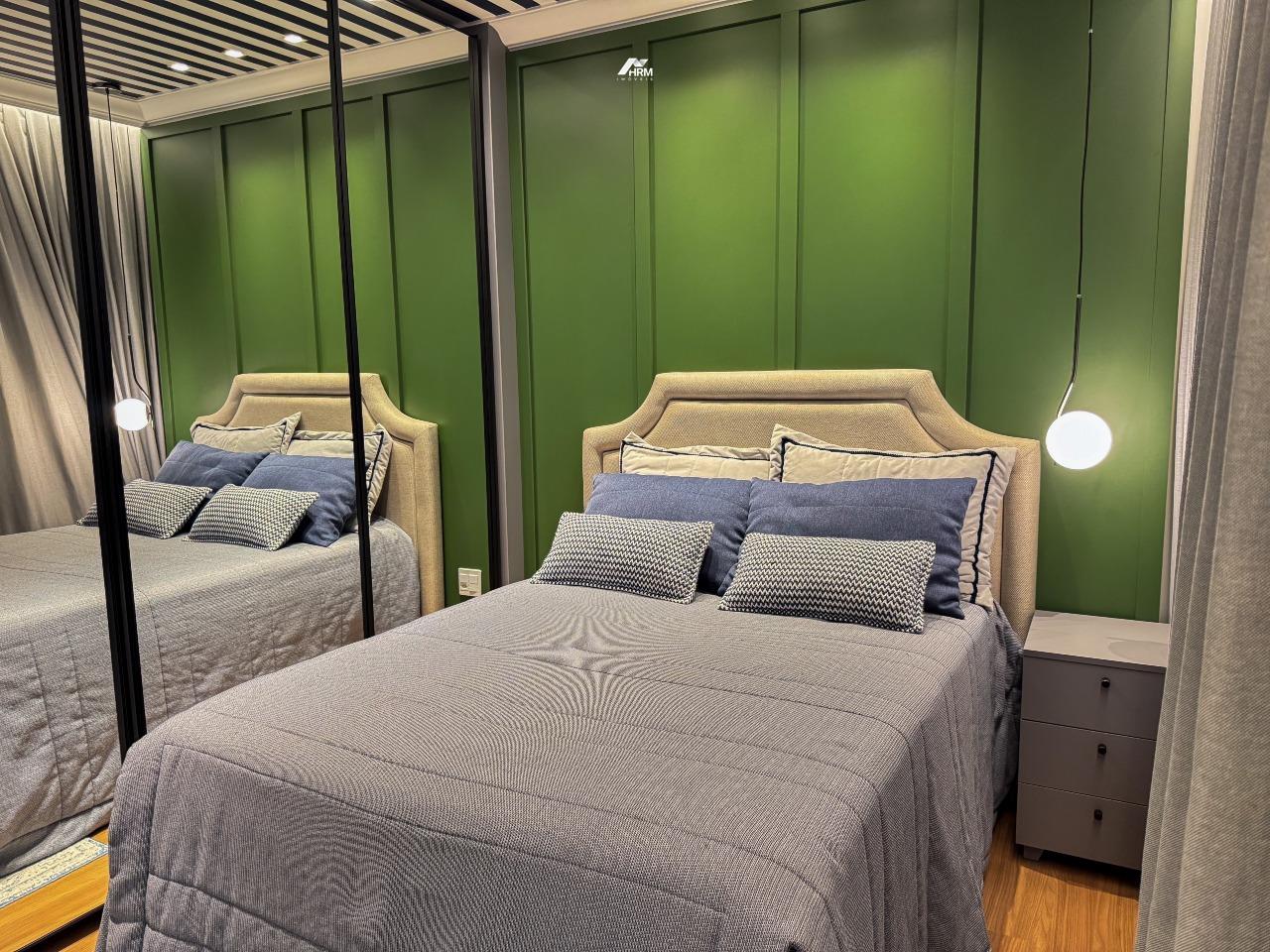 Apartamento à venda no Meia Praia: 