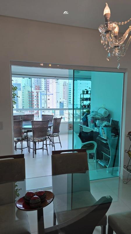 Apartamento à venda no Pioneiros: 