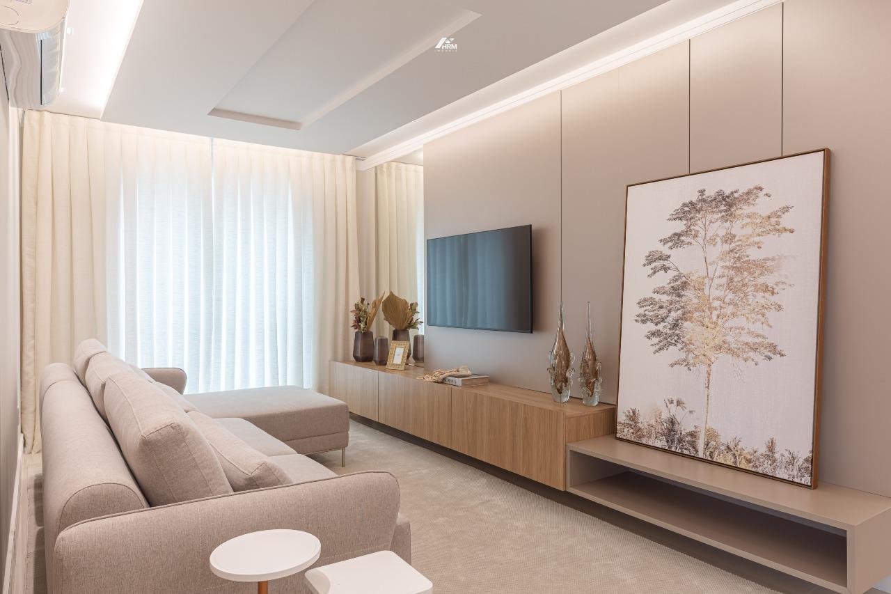 Apartamento à venda no Meia Praia: 