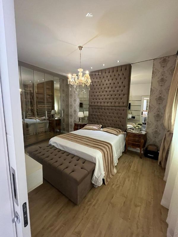 Apartamento à venda no Meia Praia: 