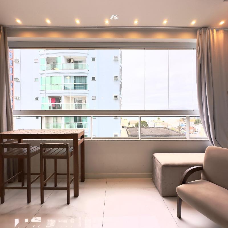 Apartamento à venda no Perequê: 