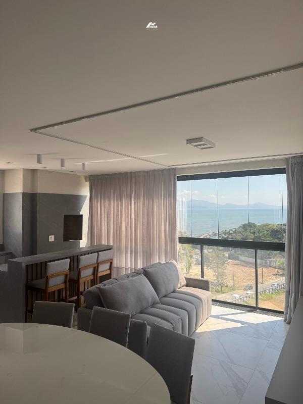 Apartamento à venda no Perequê: 