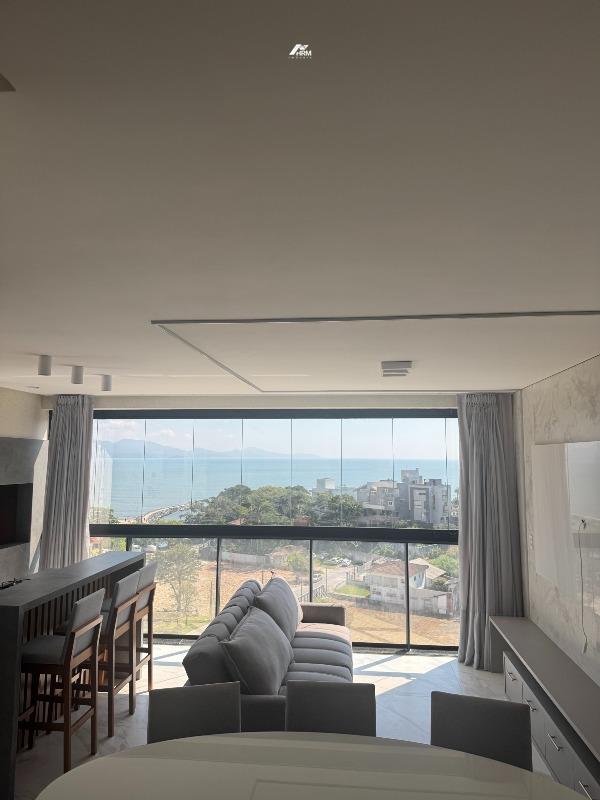 Apartamento à venda no Perequê: 