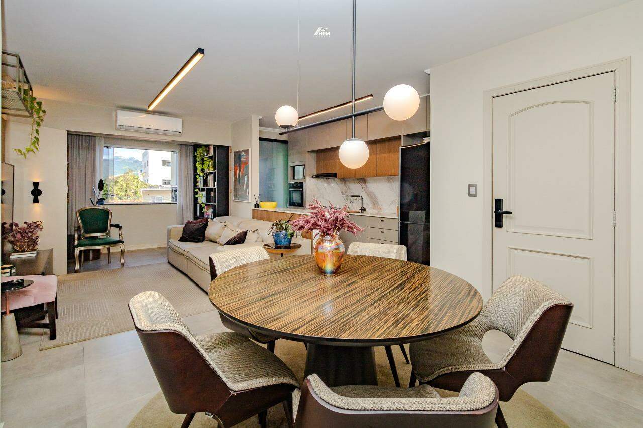 Apartamento à venda no Nações: 