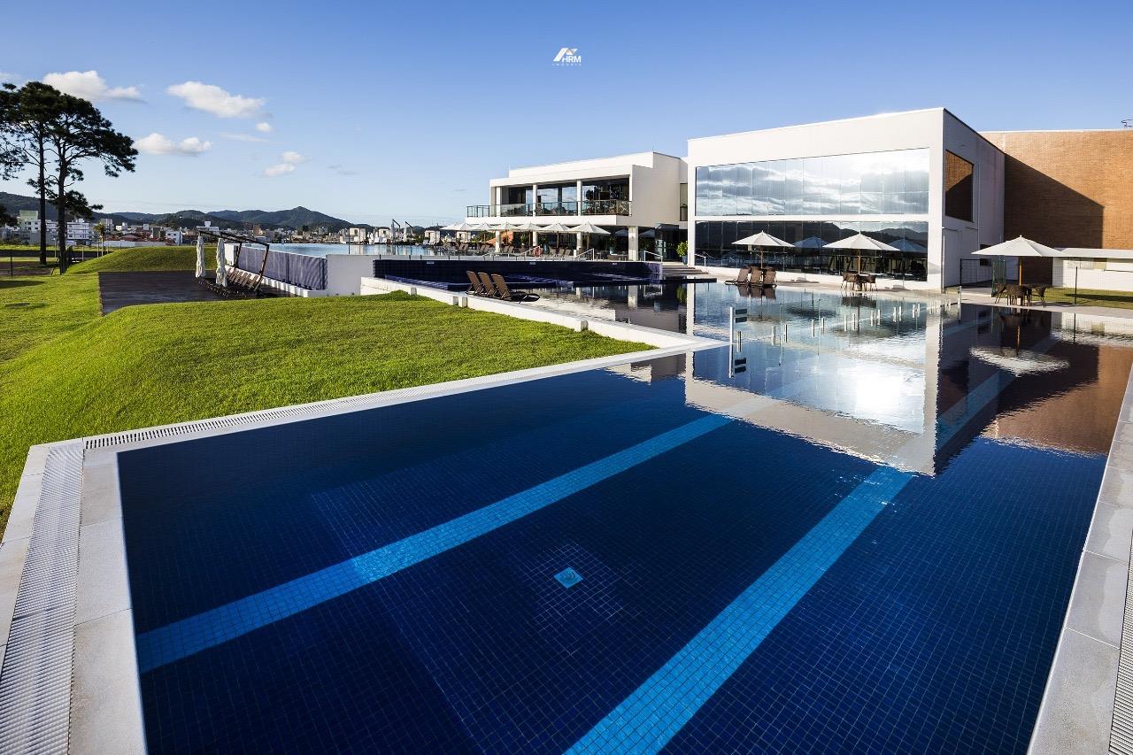 Terreno à venda no Santa Regina: 