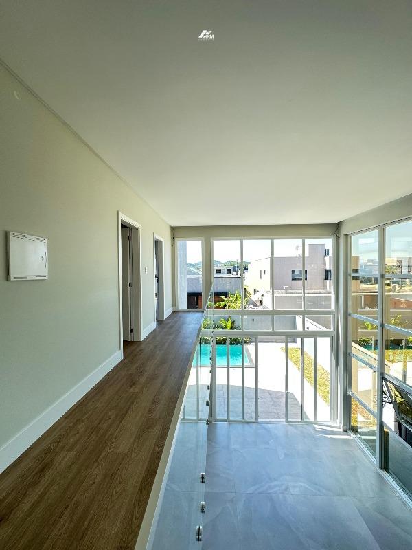 Casa de Condomínio à venda no Santa Regina: 