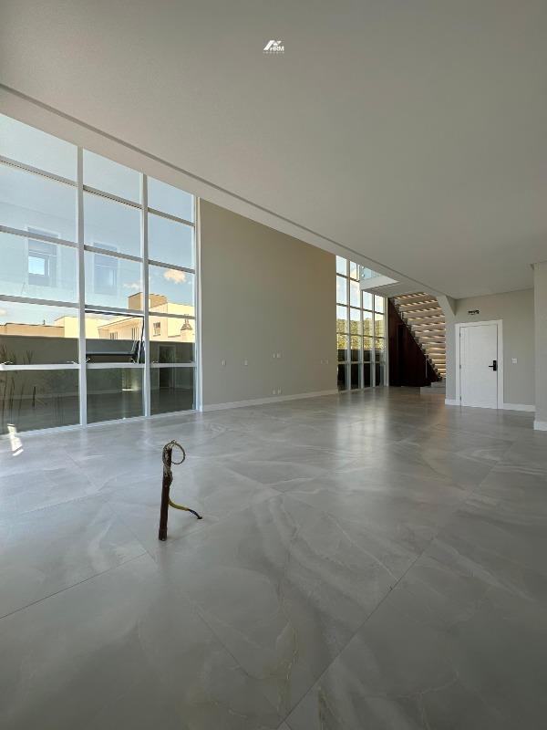 Casa de Condomínio à venda no Santa Regina: 