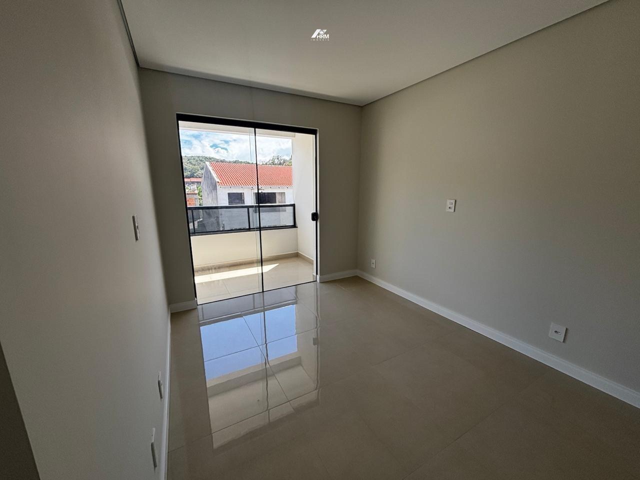 Cobertura à venda no Nações: 