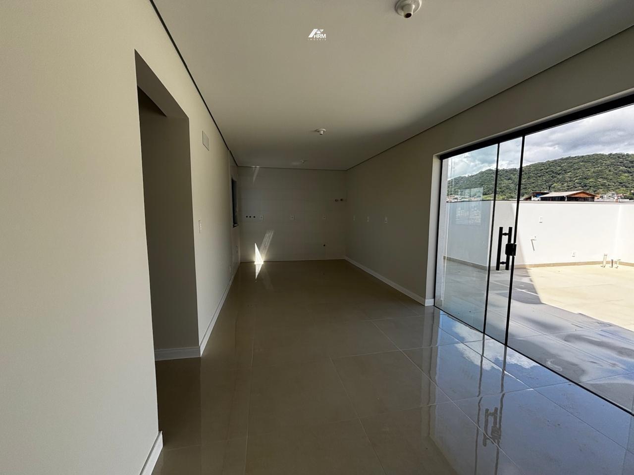 Cobertura à venda no Nações: 