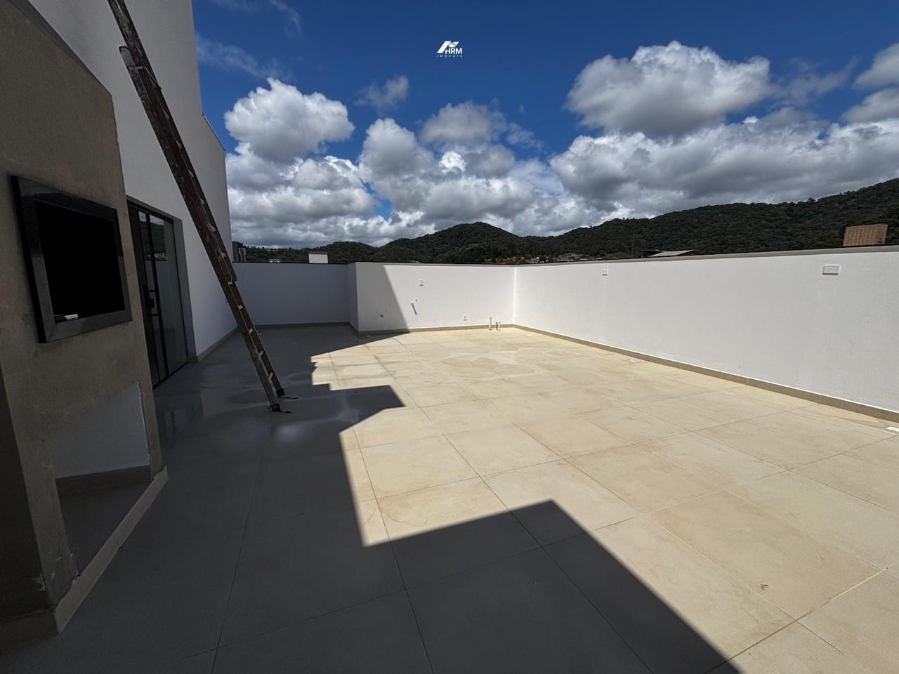 Cobertura à venda no Nações: 