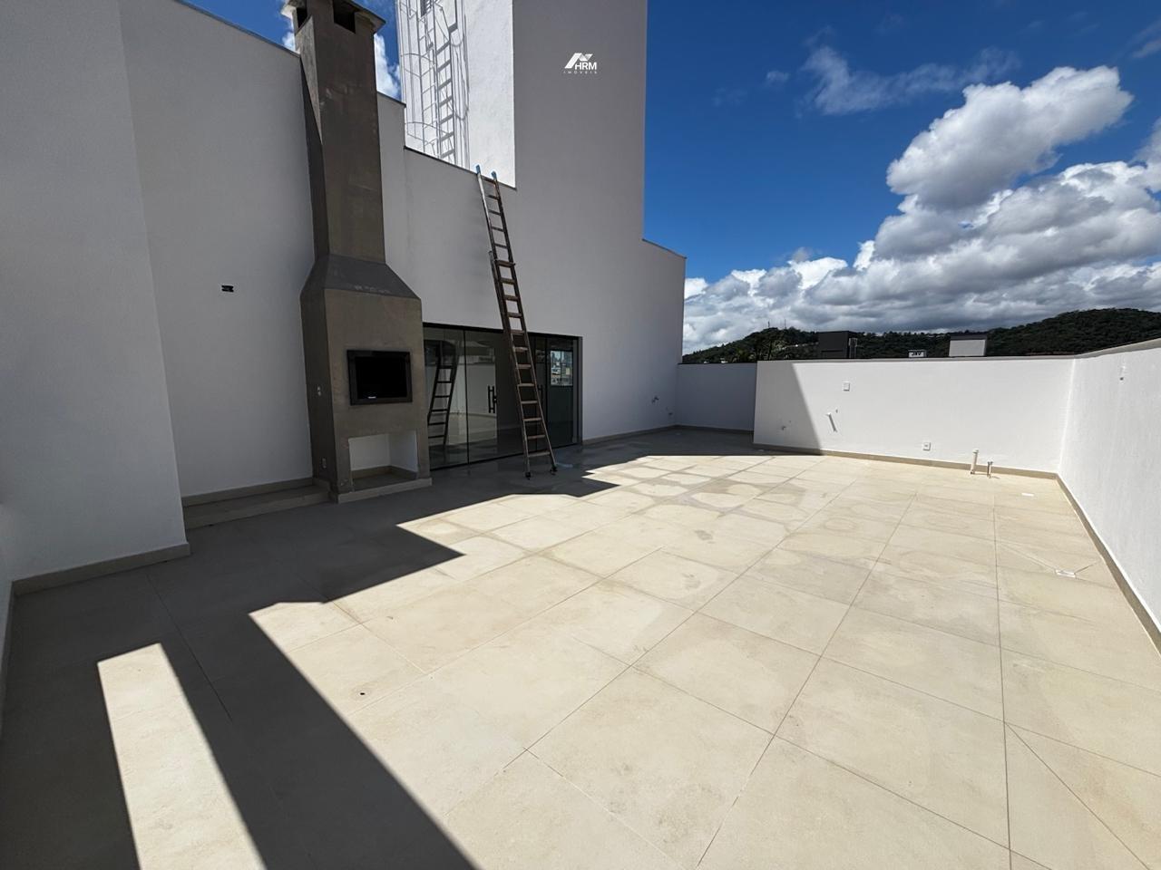 Cobertura à venda no Nações: 