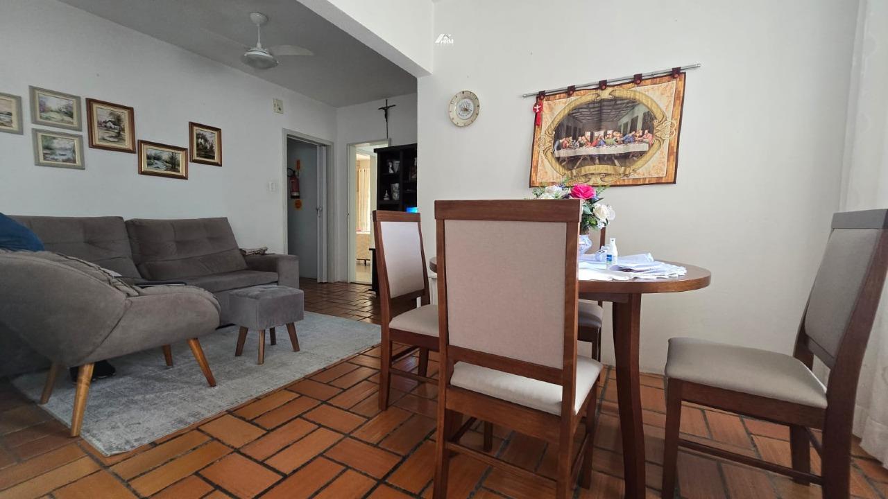 Casa à venda no Centro: 