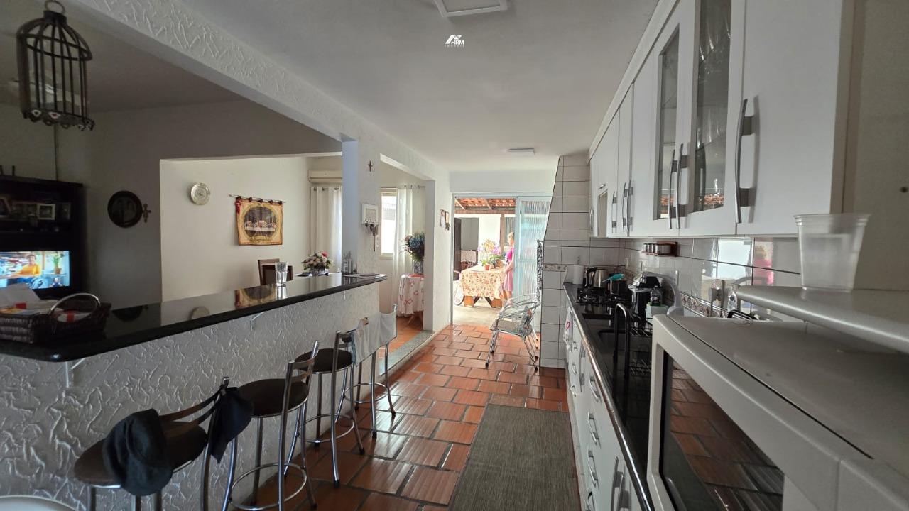 Casa à venda no Centro: 