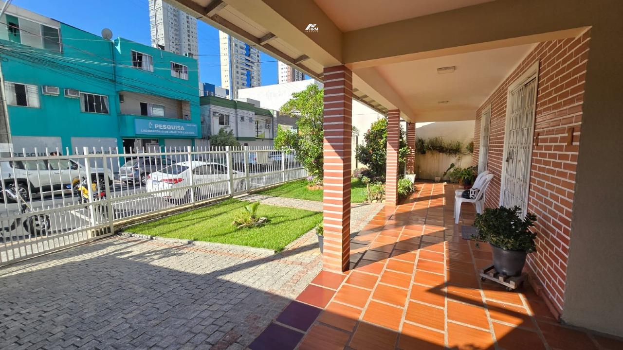 Casa à venda no Centro: 