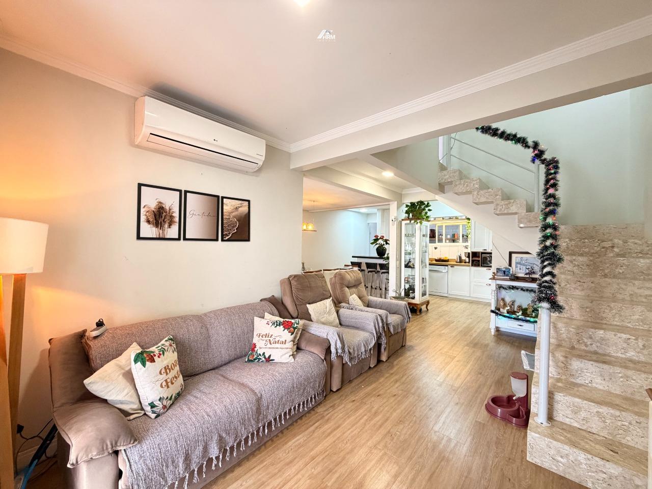 Casa de Condomínio à venda no Centro: 