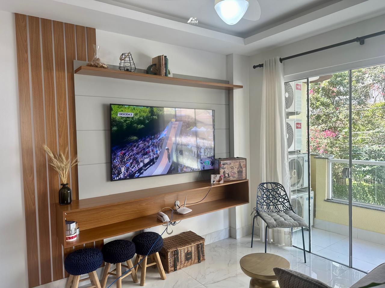 Apartamento à venda no Meia Praia: 